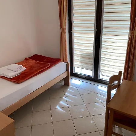 Pansion Mate & Dds Bed & Breakfast *