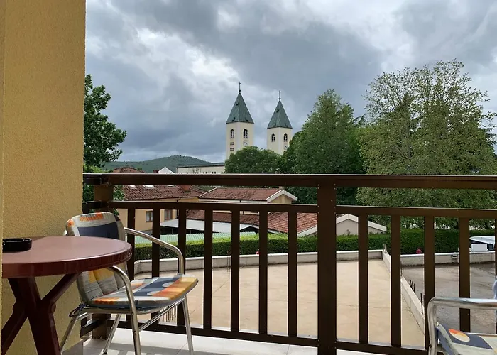 Pansion Mate & Dds Bed & Breakfast